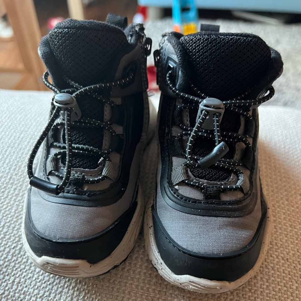Zara toddler boots